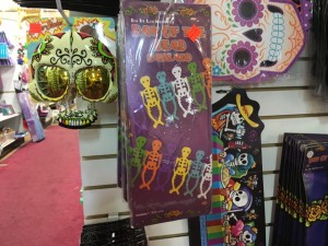 day of the dead garlands and decorations